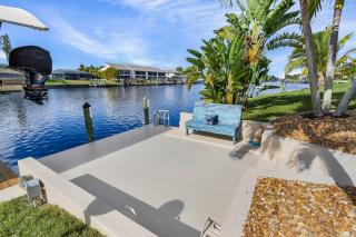 Waterfront Bliss with Pool, Spa & Gulf Access - Paradise on the Canal - Roelens - 9