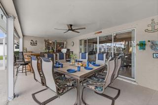 Waterfront Bliss with Pool, Spa & Gulf Access - Paradise on the Canal - Roelens - 8
