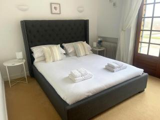 Maison Serenite - Luxury Holiday Home with Pool in Dordogne - 4