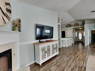 Emerald Port Of Call - 4