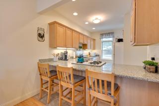 Bright Condo with Community Perks Near Ski Quechee! - 3