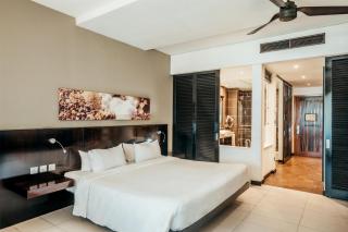 Crystals Beach Resort Belle Mare, a member of Radisson Individuals - 5