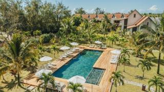 Crystals Beach Resort Belle Mare, a member of Radisson Individuals - Belle Mare - 6