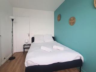 Vue sur la Seine Panorama Parisien - 1