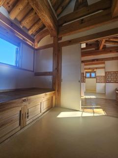 Chaehyodang Hanok Stay - 7