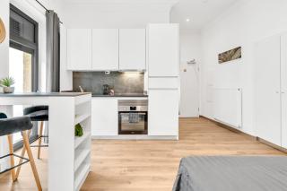 Central Studio With Terrace near Place de Paris - 1