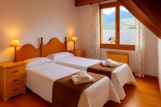 Vielha Premium Duplex Mountain Views Sleeps 6 - 6