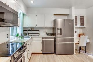 Family Home on Greenbelt, 4 Mi to Dtwn Harrisburg! - 5