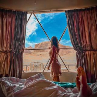Wadi Rum Bubbles Luxury Camp - 2