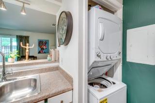 1 Bedroom apt w Swimming Pool Wifi Parking In Dallas TX - 1