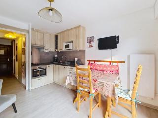 Portes Du Soleil PSA46 TELECABINE & MOUNTAIN 4 Per - Châtel - 9