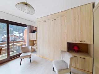 Portes Du Soleil PSA46 TELECABINE & MOUNTAIN 4 Per - Châtel - 6