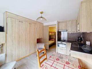 Portes Du Soleil PSA46 TELECABINE & MOUNTAIN 4 Per - Châtel - 5