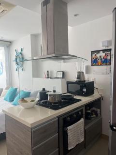 Apartaestudio con hotel y playa - 3