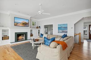 The Shore House by Juniper Holiday + Home - 4