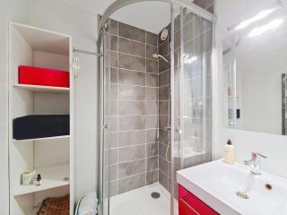 Portes Du Soleil PSA47 TELECABINE & MOUNTAIN 4 Per - 3