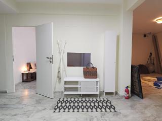 Art Studio stay in East of Kailash - 3