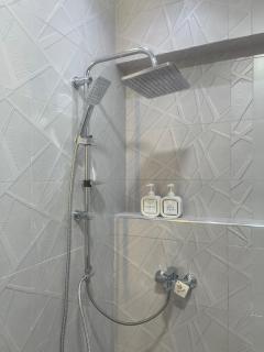 Modern Room in Hay 9 - 9