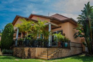 Vanny's Garden Retreat - 0