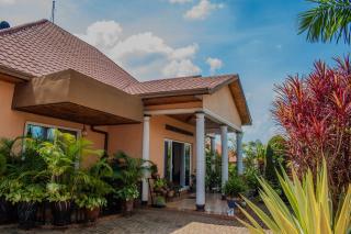 Vanny's Garden Retreat - 7