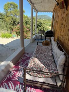 Chalet with a view of Pic Saint Loup, large garden - 4