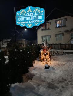 Casa Continentelor - 8