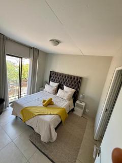 Elegant 2 bedroom apartment with Mountain Views - Kapstadt - 2