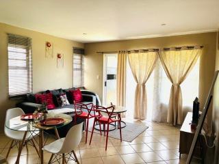 Apartment with Breathtakingly Beautiful Lake Views - 5