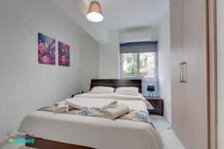 Parrots Paradise 100m from Finikoudes beachfront - 9