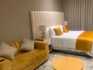 Menlyn Maine Luxury Apartments - 5