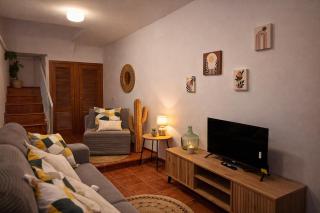 Authentic Village House - Heart of Peñiscola - 0