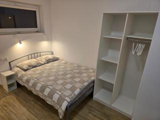 Rent0nline Brwinow Rooms - 3