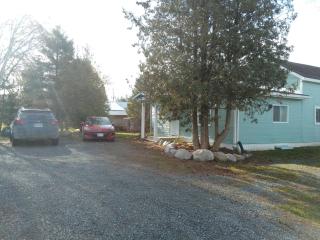 Cozy Quincy by The Jordan Company - 8