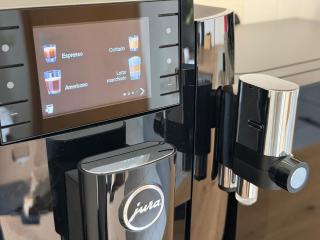 Große Wohnung mit 3 Schlafzimmern & 6 Boxspringbetten, WLAN, Smart TV, Parkplatz, Waschmaschine & Trockner - 2