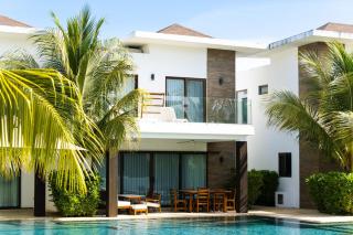 Designer Villa with Direct Pool Access - 6