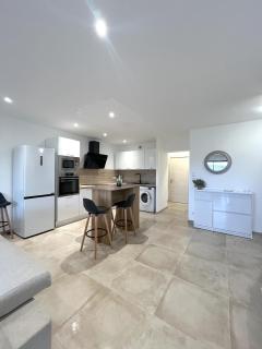 Spacieux T2 avec vue mer - AGOSTA plage à 200m- Parking privé - 2