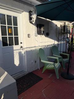 Nice private room with separate entrance - 3