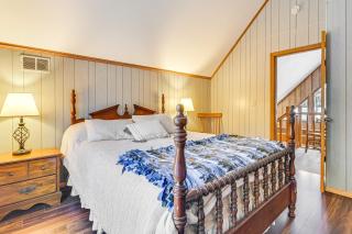 5 Mi to Skiing! Lakeside Family Getaway in Maine - 1