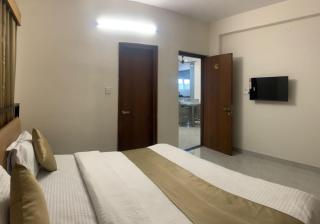 DeVerveil Service Apartment - 1