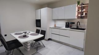 Nin Heritage Home - 6