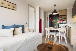 Charming 2BR Retreat for Five in Lively Nunoa - 3