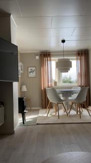 Stylish and downtown apartment on Setermoen - 9