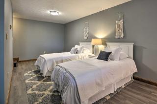 Blue Moon Cottage w Pergola and Scenic Views - 2