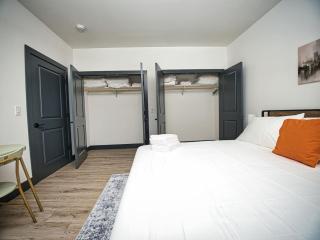 Excellent Location-20 Minutes to NYC-Free Parking - 1