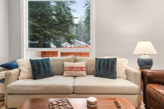 Tahoe Toasty - 3 Bedroom Home Near Sledding Hill - 8