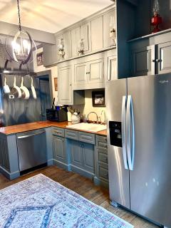 Historic King House Above The Keep Tavern - 9