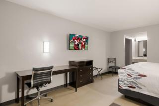 Red Roof Inn Alexandria, LA - 9