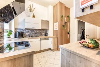 Neu! Einzigartige Stadtvilla, super Lage, Parkplatz - 9