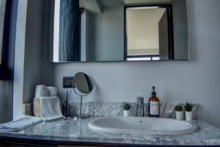 Luxury 2BR KingSize Suites with Amazing City Views Pool & Gym - 6