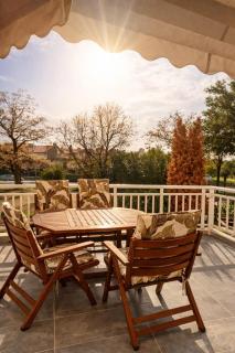 Sea Breeze Apartment - 9